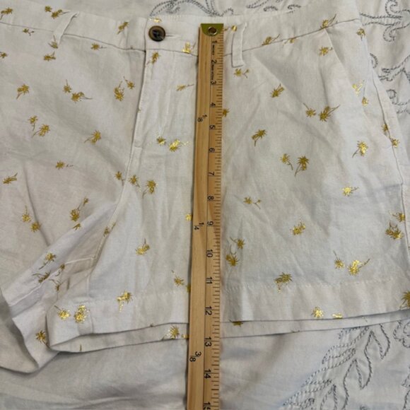 Old Navy Women's Everyday Linen Blend Shorts Gold Palm Trees Beachy, Size 12 - Picture 11 of 12